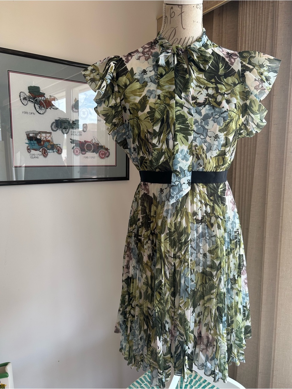 PINKO designer Floral Green Tie-Neck Pleated dress